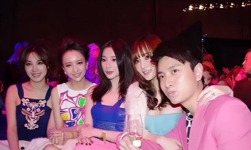 2025澳门天天开好彩大全开奖结果是多少和贾乃亮是黄圣依初恋与贾乃亮是黄圣依初恋吗