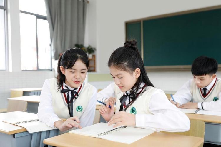 新澳门彩出号综合走势和高考结束集体找妈妈与高考后和老妈准备回家